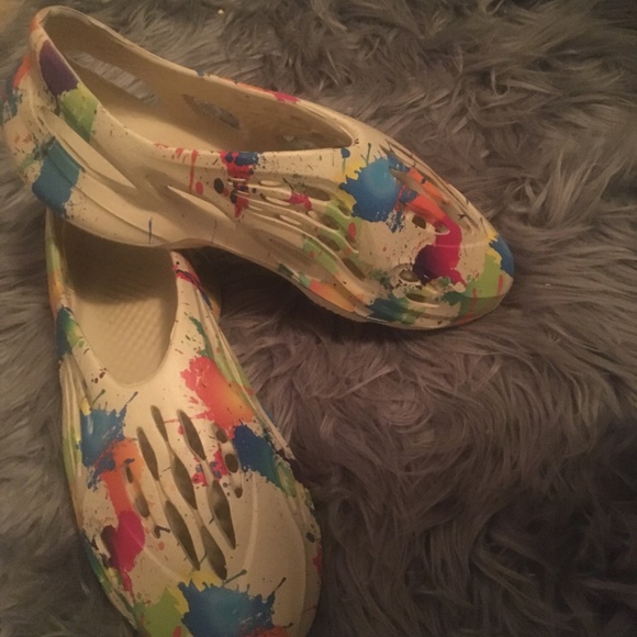 Yeezys foam runners - Picture 3 of 3